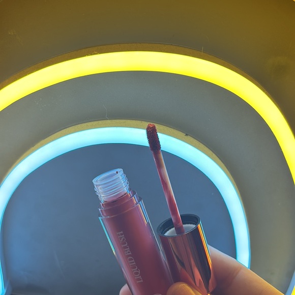 Brand new! Blush - Picture 2 of 3